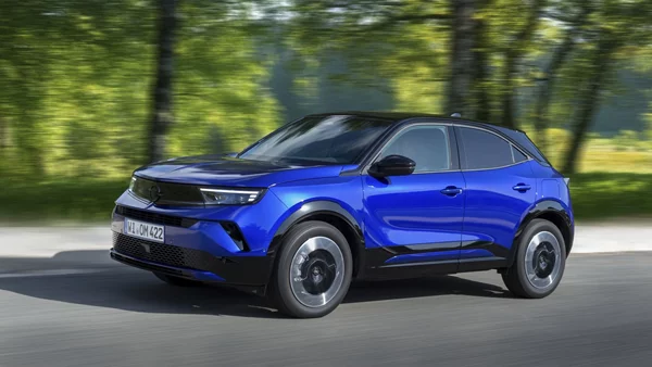 H γιορτινή διάθεση της Opel φέρνει εκπτώσεις μέχρι 7.400 ευρώ-Ποια μοντέλα αφορούν