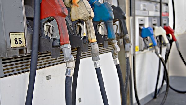 Έρευνα αποκαλύπτει τα μικρόβια που υπάρχουν στις αντλίες καυσίμων