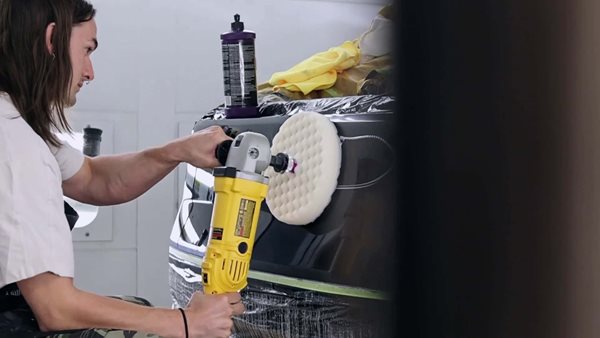 Πρώτη ματιά στο νέο φτηνό ηλεκτρικό pickup της Ford (video)