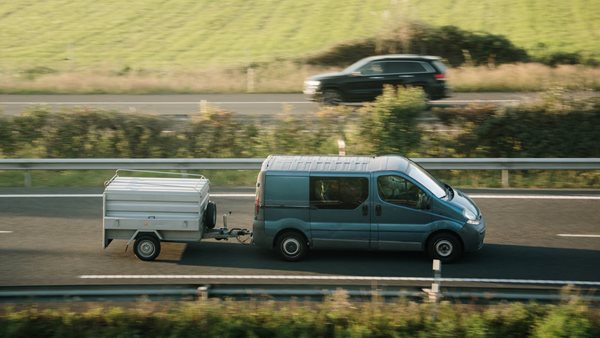 Νέα ρύθμιση για τις άδειες σε τροχόσπιτα και τρέιλερ-τι πρέπει να ξέρετε