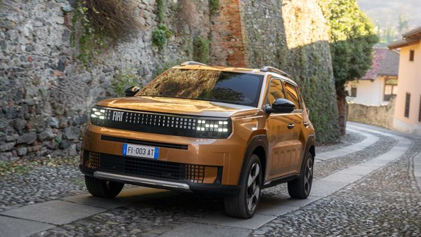 Επιτέλους η Fiat επιβεβαίωσε την έκδοση του Grande Panda που όλοι θέλουμε