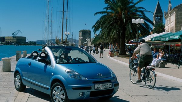 Θυμάσαι το Citroen C3 Pluriel με τις αφαιρούμενες μπάρες οροφής;