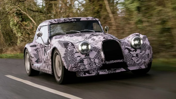 Αυτό είναι το νέο εξακύλινδρο μοντέλο της Morgan