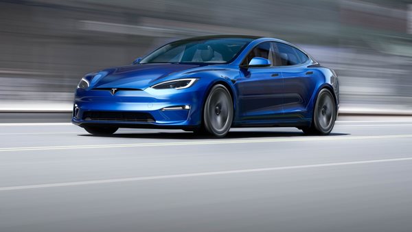 Tesla Model S Plaid: ήσυχα και αθόρυβα με 267 km/h