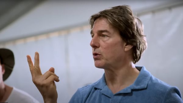 O Tom Cruise ξανά στο βιβλίο Guinness-δες ποιο είναι το νέο του ρεκόρ (video)