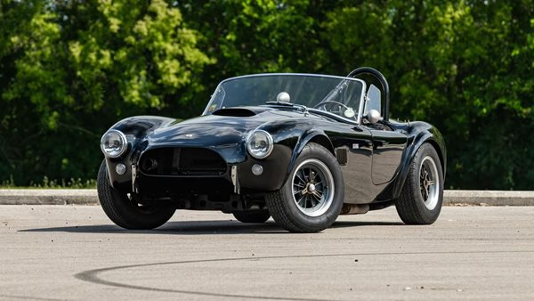 Στο σφυρί η υπέροχη Shelby Cobra του Steve McQueen (εικόνες)