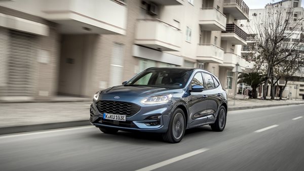 Ford Kuga Plug-In: Οικονομικά και εύκολα