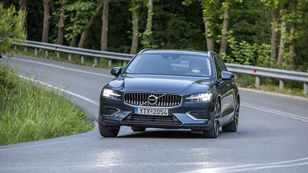 Volvo V60 Recharge T6: Ίσως το απόλυτο οικογενειακό