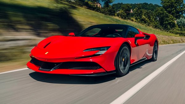 Ferrari: Επεκτείνει εγκαταστάσεις λόγω ηλεκτρικών μοντέλων