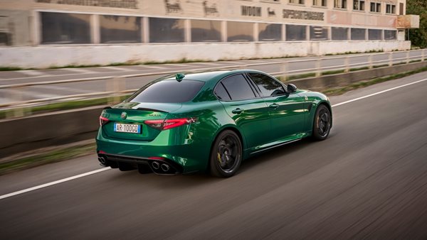 Επετειακές Alfa Romeo Giulia και Stelvio με περισσότερους ίππους και όχι μόνο