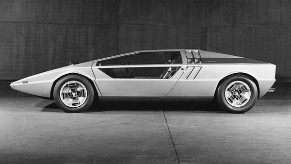 Η υπέροχη και μοναδική Maserati Boomerang έγινε 50 ετών