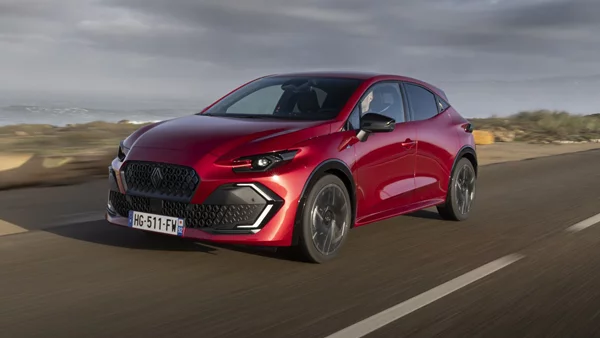 Στην Ελλάδα το νέο Renault Clio-αυτές είναι οι τιμές και οι εκδόσεις του