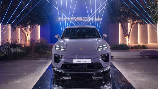 Η νέα Porsche Macan ήρθε στην Ελλάδα με ένα glamorous πάρτι
