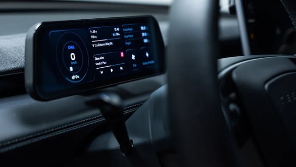 S3XY Dash: Το αξεσουάρ που δίνει στα Tesla κανονικό ταμπλό