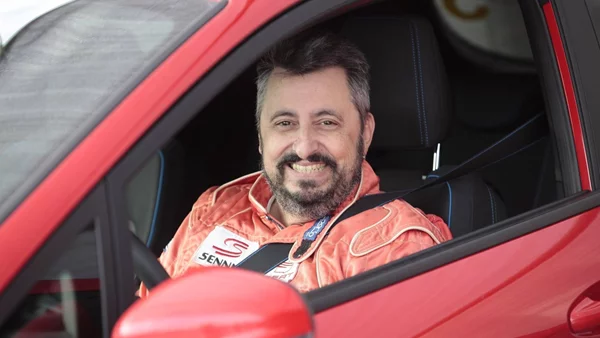 Πέθανε ο δημοσιογράφος Γιώργος Βαρίνος