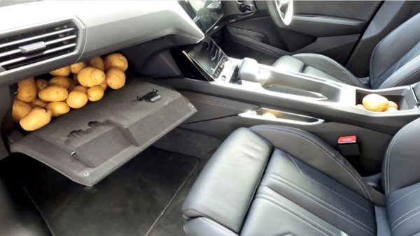 Πόσες πατάτες χωράνε στο Audi e-tron 55 quattro