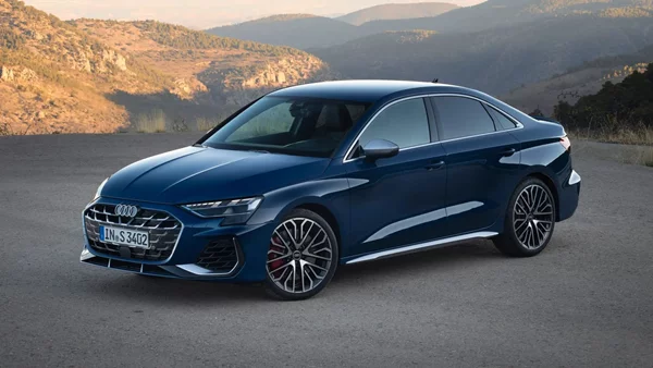 Αυτό είναι το φρέσκο Audi S3: Περισσότερη δύναμη και τεχνολογία (εικόνες)