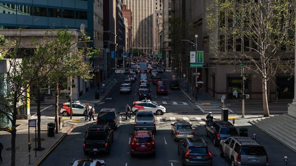 Μποτιλιάρισμα αυτόνομων robotaxi: η εκδίκηση του οδηγού