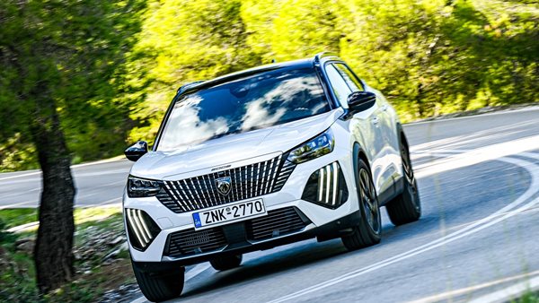 Δοκιμή Peugeot 2008 1.2 130PS EAT8: Σαν να μην πέρασε μια μέρα