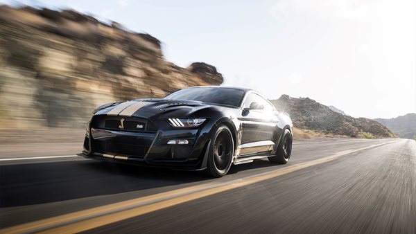 Η ταχύτερη Mustang Shelby GT500-H έχει τo logo της Hertz