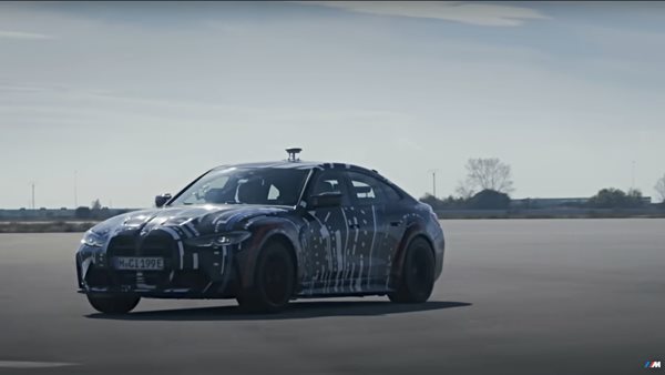 Η BMW Μ δοκιμάζει ηλεκτρικό θηρίο με 4 κινητήρες (video)