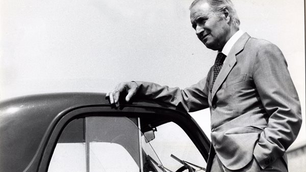 Ο σχεδιαστής πίσω από τα πιο εμβληματικά αυτοκίνητα της Ευρώπης