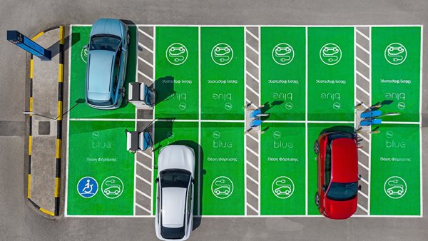 Ποιο δίκτυο έχει προσφορά Black Friday για φόρτιση ηλεκτρικών αυτοκινήτων