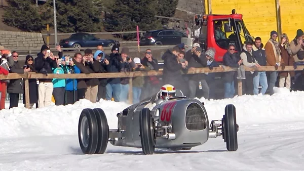 Υπερθέαμα: Drift με Auto Union Type C του 1936