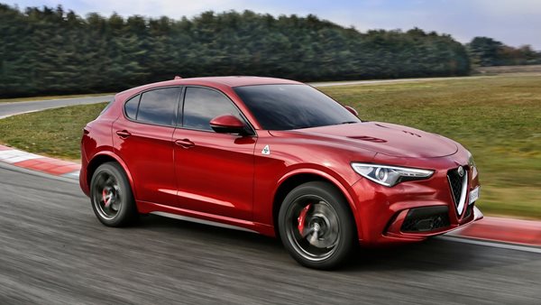 Τι αποκάλυψε η Alfa Romeo για τις νέες Stelvio και Giulia