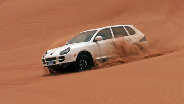 Πώς η Porsche πριν 27 χρόνια αποφάσισε να πουλάει SUV