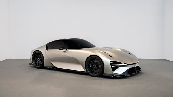 Αυτό το ηλεκτρικό hypercar Lexus θα έχει χειροκίνητο κιβώτιο