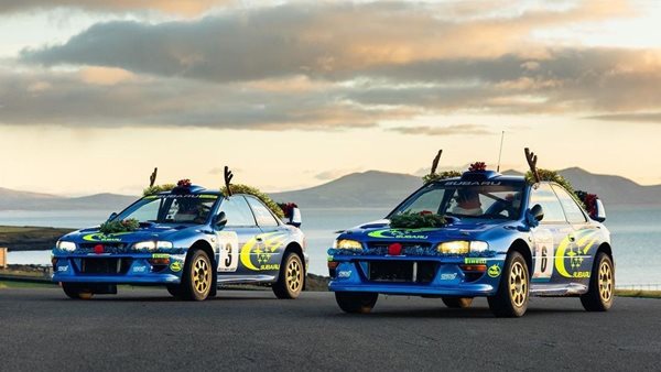 Video: Δύο Subaru Impreza 22B μας εύχονται Καλά Χριστούγεννα