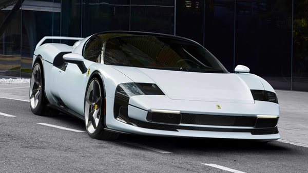 Η Ferrari SC40 είναι μοναδική και εμπνευσμένη από την θρυλική F40