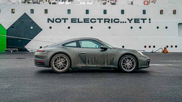Γιατί η πρώτη υβριδική Porsche 911 δεν είναι η "αρχή του τέλους"