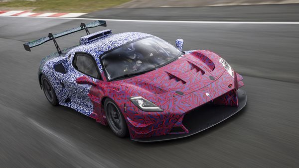 Δες την Maserati MC20 GT2 σε δράση στην πίστα της Monza