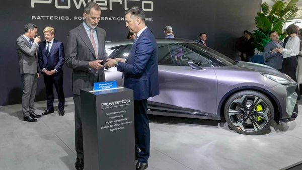 Εργοστάσιο μπαταριών μεγάλης φίρμας κόβει στην μέση την παραγωγή