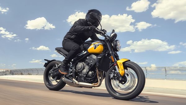 Η Triumph αναβάθμισε τη βραβευμένη Trident 660