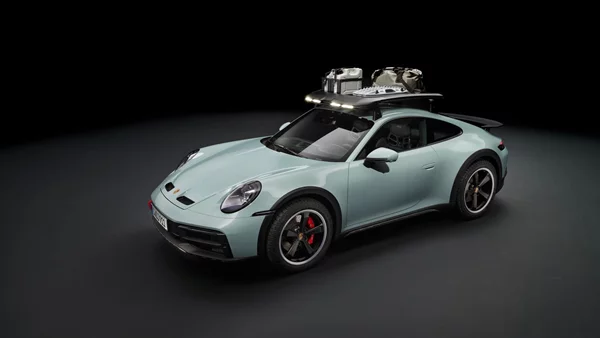Video: Μπήκαμε μέσα στη νέα Porsche 911 Dakar