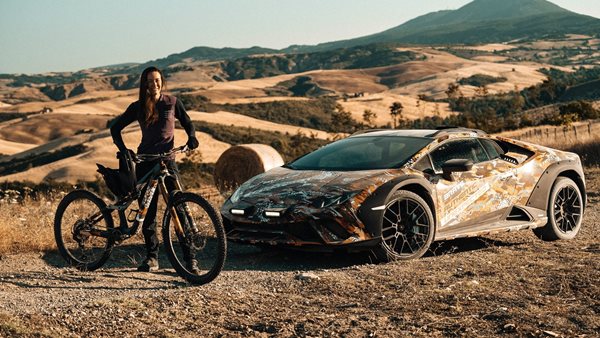 Lamborghini Huracan Sterrato: Off road supercar (video)