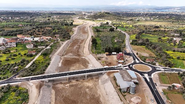Εγκαινιάστηκε γέφυρα που αλλάζει την μετακίνηση στην Εύβοια
