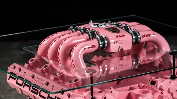 Πώς μετατρέπεις κινητήρα V8 Porsche σε ροζ τραπέζι σαλονιού-πόσο κοστίζει