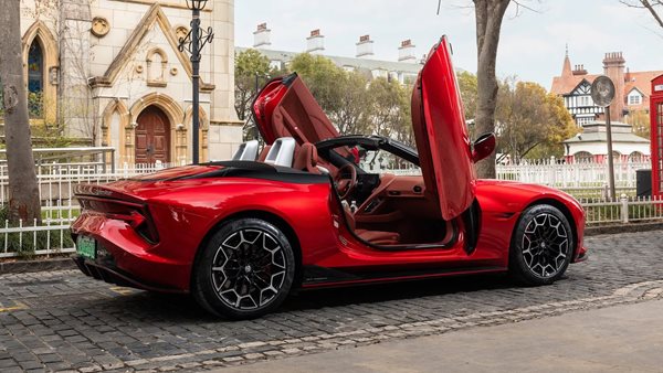 Video: Οδηγούμε το MG Cyberster, το ηλεκτρικό πισωκίνητο roadster των 330 ίππων