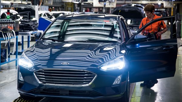 Το τελευταίο Ford Focus θα κληρωθεί στους υπαλλήλους που θα χάσουν τη δουλειά τους
