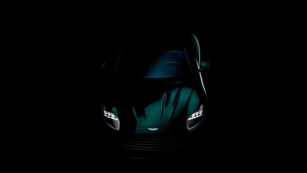 Πλησιάζει η ώρα της Aston Martin DB12