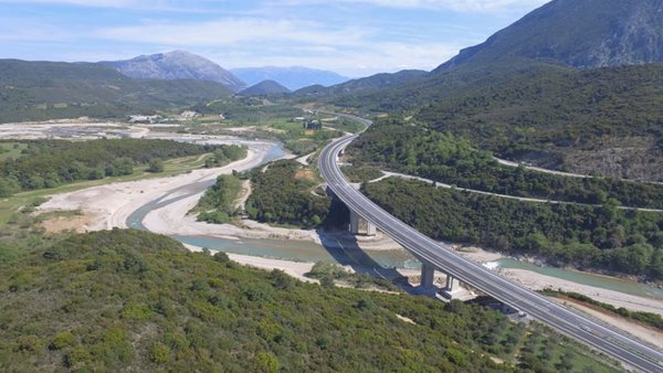 Το θαύμα της οδικής γέφυρας Ευήνου μέσα σε έναν χρόνο