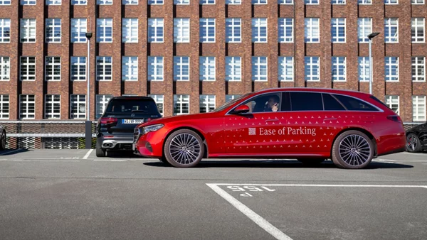Το σύστημα Parktronic της Mercedes έγινε πιο γρήγορο