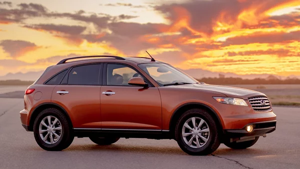 Τα 35 χρόνια της Infiniti και η έμπνευση για το μοντέλο FX