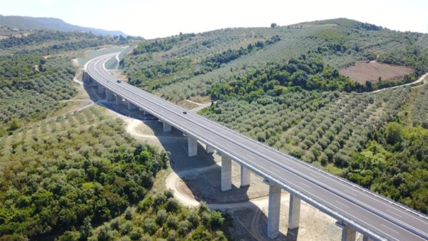 Ξεκινά η κατασκευή του δρόμου που θα αλλάξει την Εύβοια