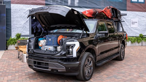 Πόσο μειώνει την αυτονομία των ηλεκτρικών αυτοκινήτων το βαρύ φορτίο