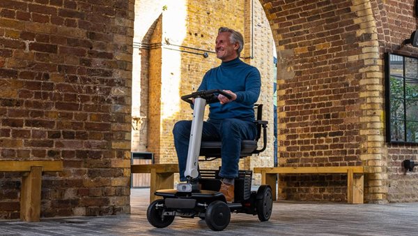 Αυτό το ειδικό scooter από startup της Toyota πωλείται και στην Ελλάδα